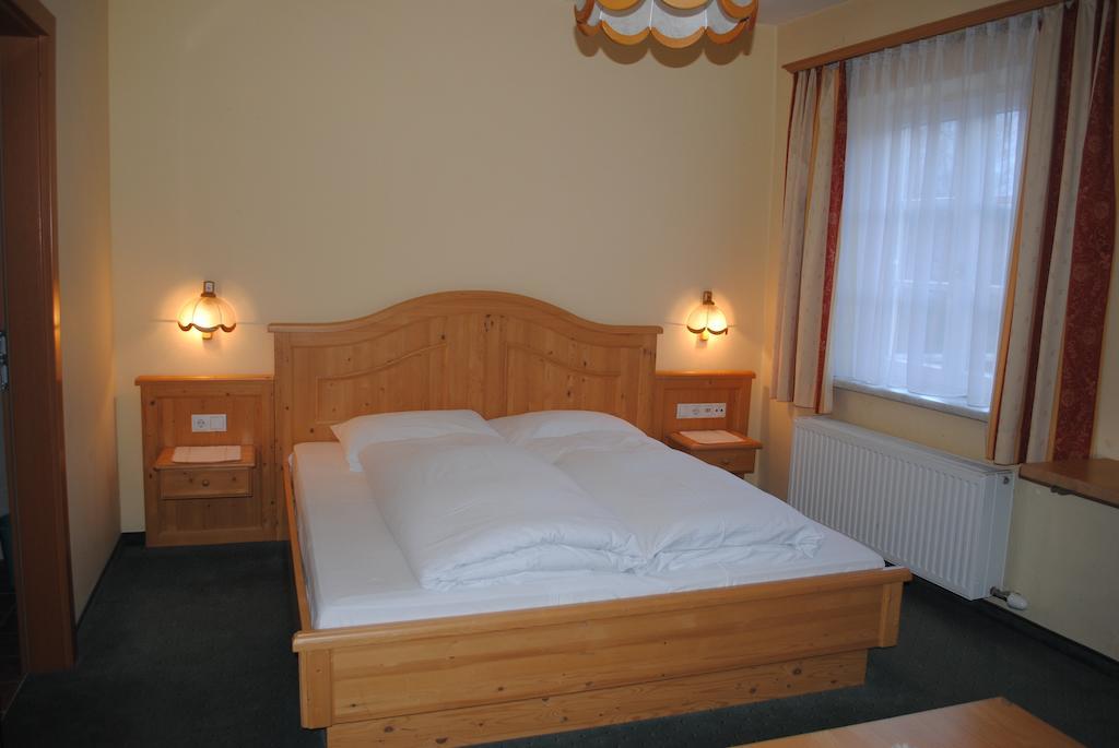 Gasthof Knappenwirt Тамсвег Номер фото